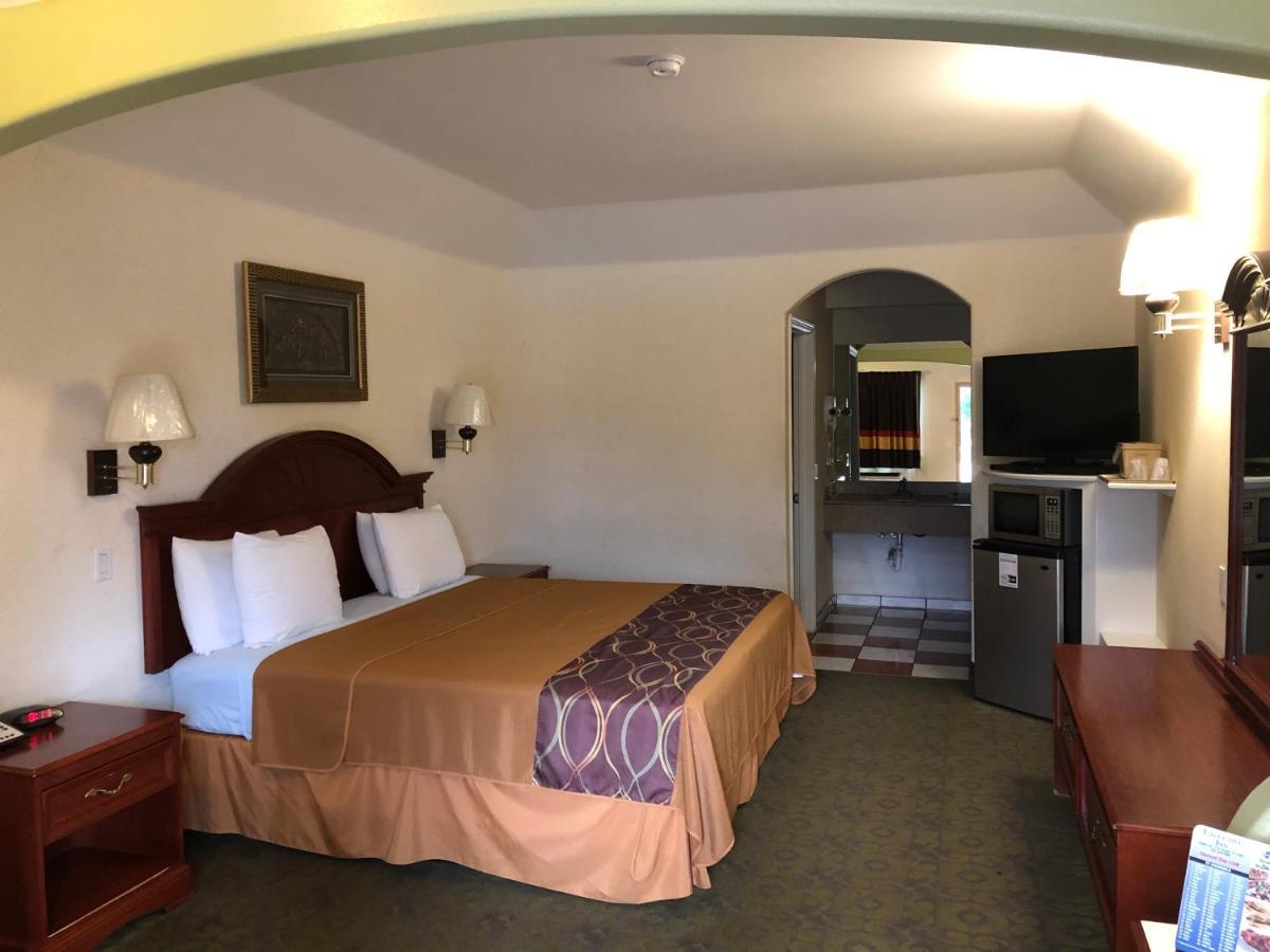 Porter Executive Inn & Suites Екстер'єр фото